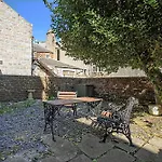 Silver Street Townhouse - Grampian Lettings